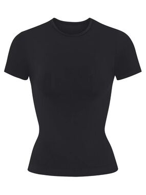 SKIMS SOFT SMOOTHING SEAMLESS T-SHIRT ONYX